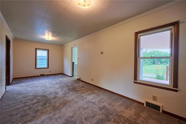 Building Photo - 105 Howard Derrick Ln