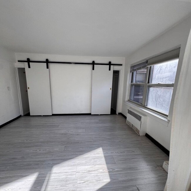 Building Photo - 288 Lexington Ave