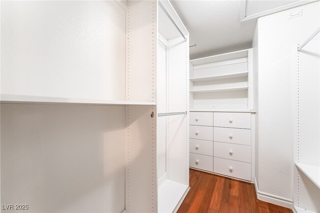 Building Photo - 1385 Dragon Rock Dr