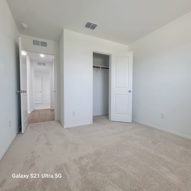 Building Photo - 318 Mahogany Ln