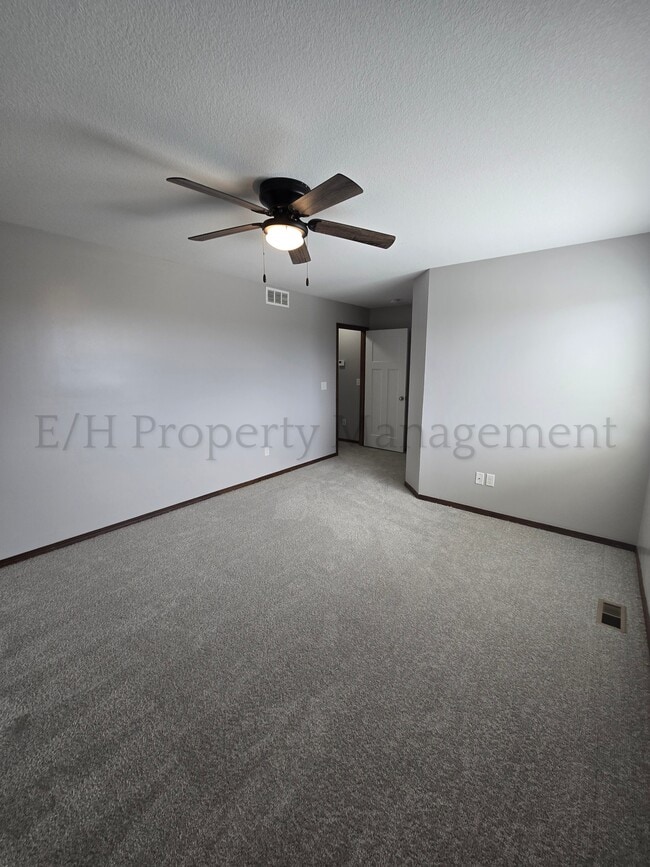 Building Photo - 5917 Millsboro St