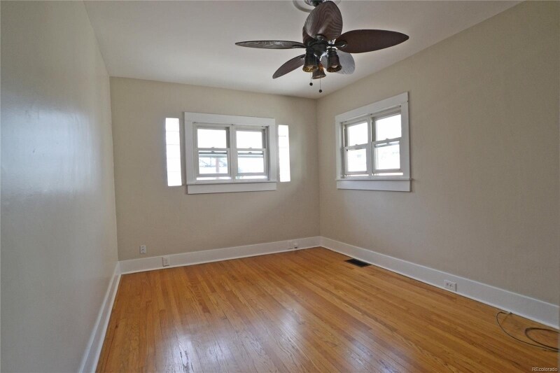 Building Photo - 571 S Corona St