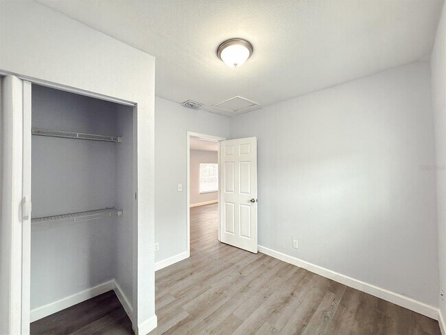 Building Photo - 2882 S Sanford Ave