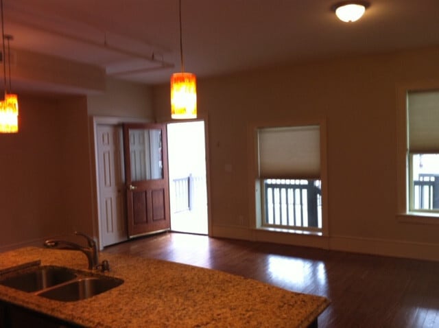 Building Photo - Great 2 Bedroom in Downtown Lynchburg