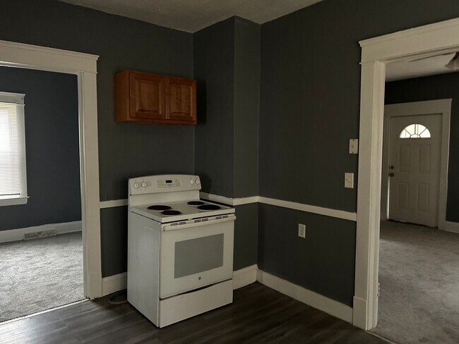 Building Photo - 12523 Forest Ave