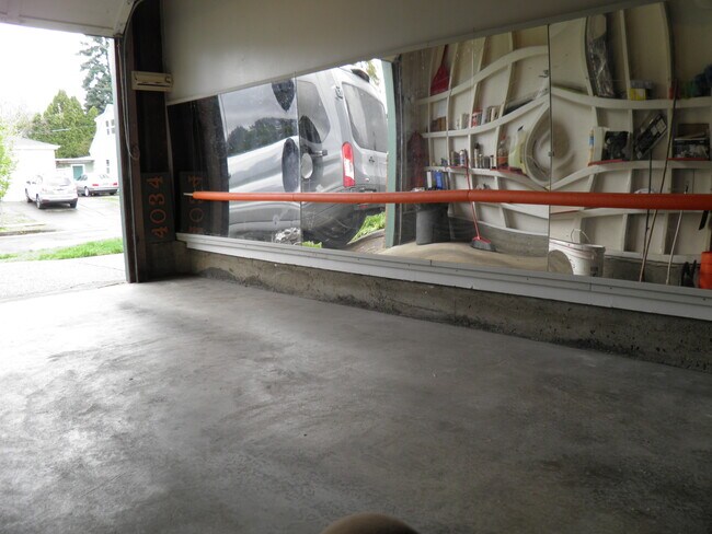 Building Photo - 4034 SE Rex St