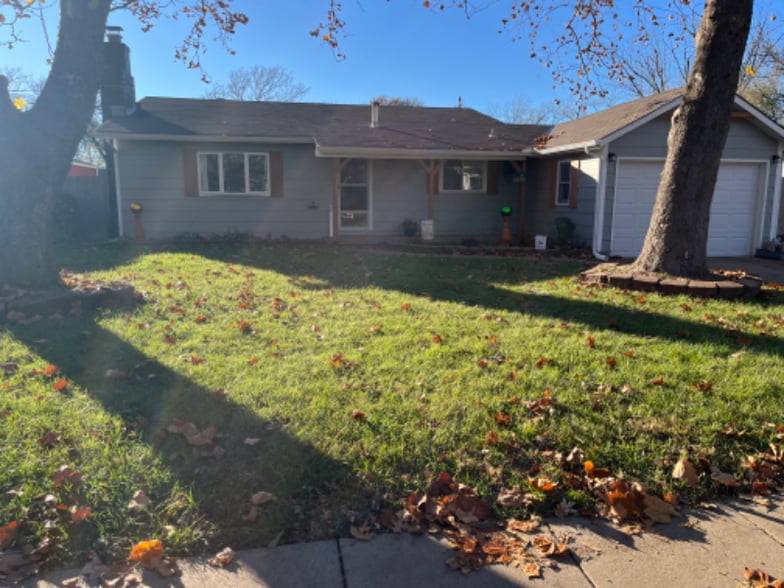 Primary Photo - 609 Edgewood Dr