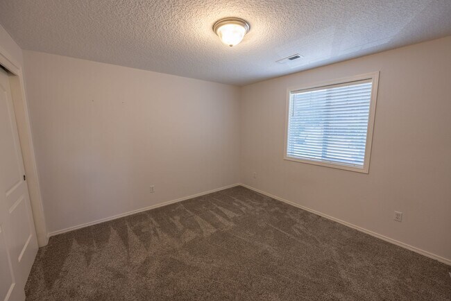 Building Photo - Home for rent in fast growing Ridgefield, WA - 4 bedr + Bonus Room