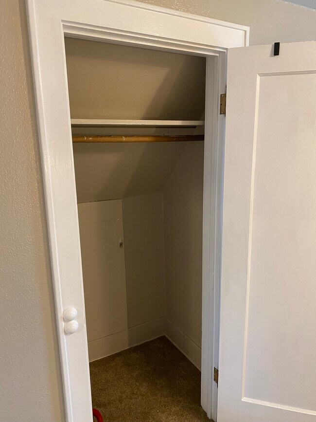 Bedroom closet - 419 NW 16th St