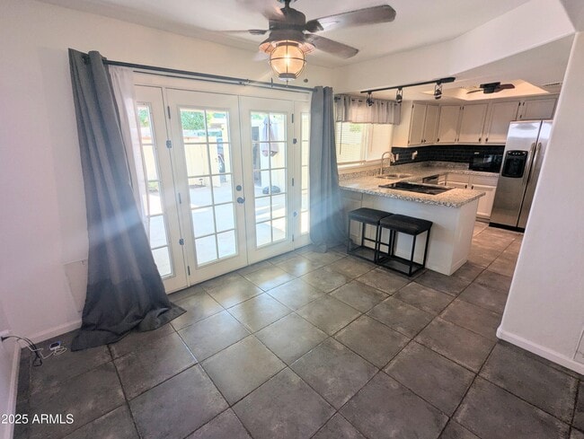 Building Photo - 5922 N 83rd St