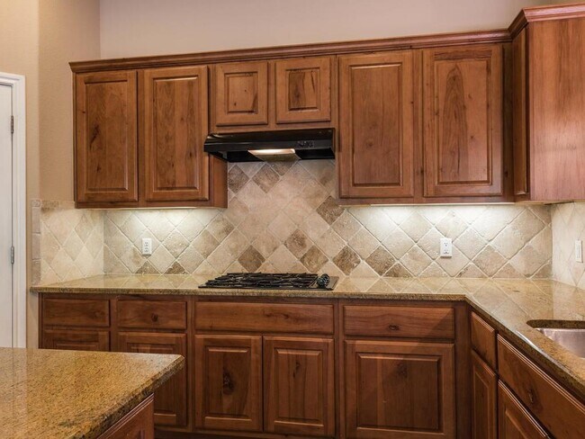 Building Photo - 1007 Savanna Ln