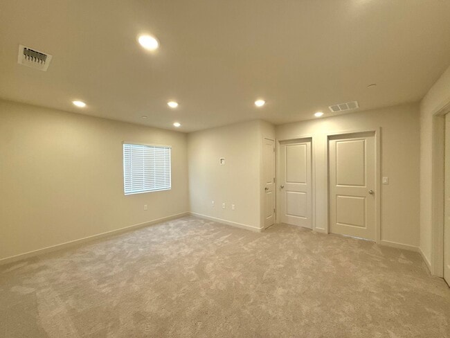 Building Photo - Modern West Sacramento Home Now for Lease