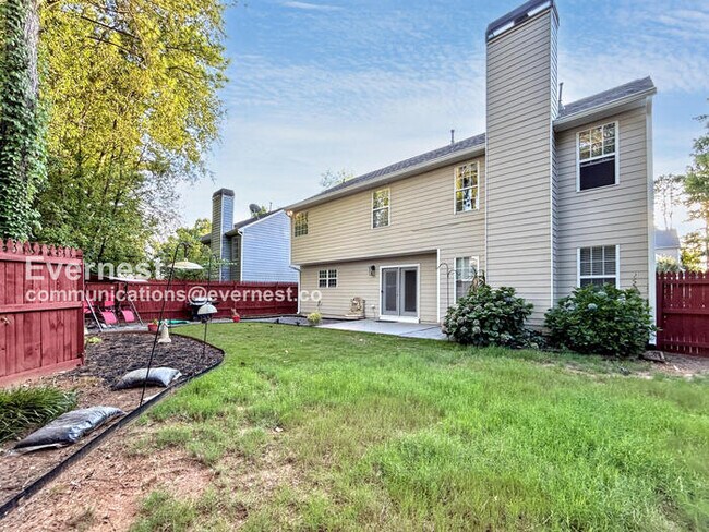 Building Photo - 4350 Sentinel Pl