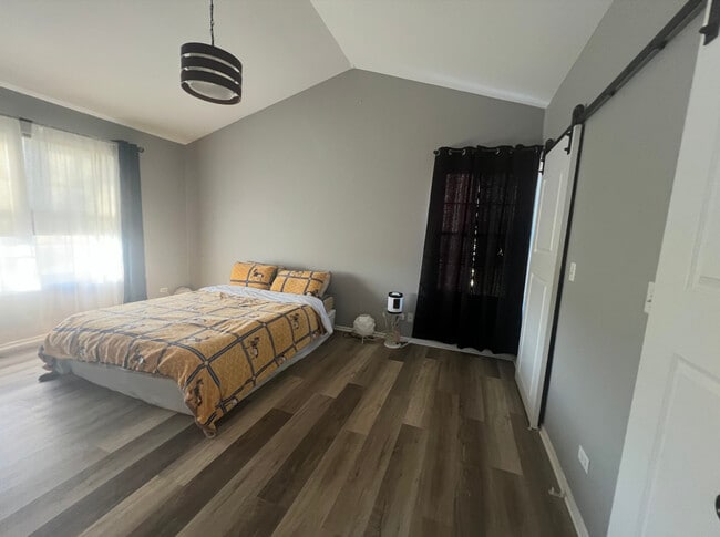 Building Photo - 1756 Bradford Ln