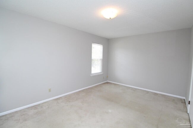 Building Photo - 9203 Arand Loop Rd