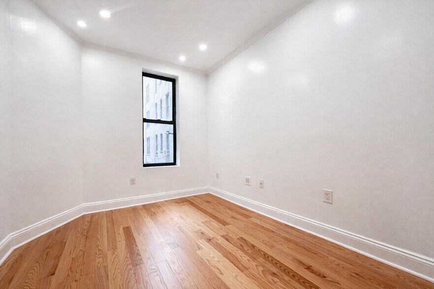 Building Photo - 125 Sherman Ave