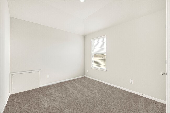 Building Photo - 5341 Basquiat Dr