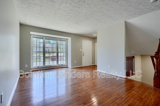 Building Photo - 3419 Clairborne Way