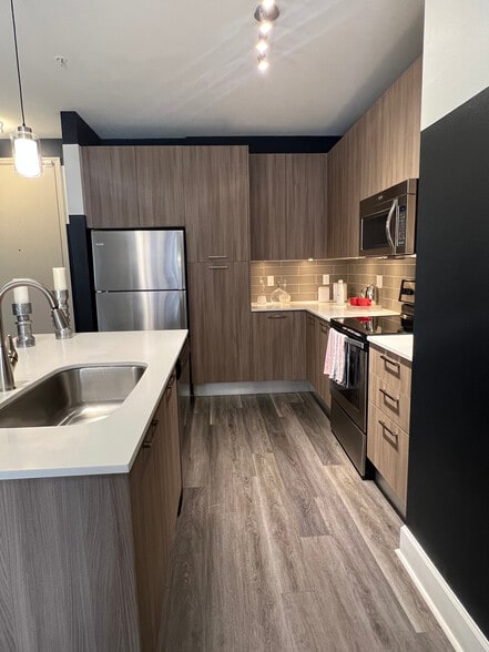 Building Photo - 5084 NW 84th Ave