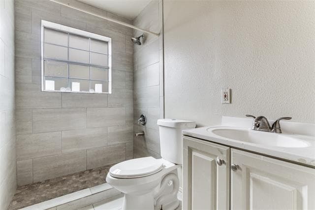 Building Photo - 7909 Wanebe Dr