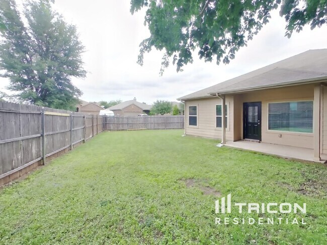 Building Photo - 11600 Anna Grace Dr