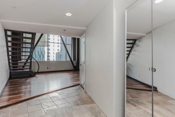 Building Photo - 18 Lansing St