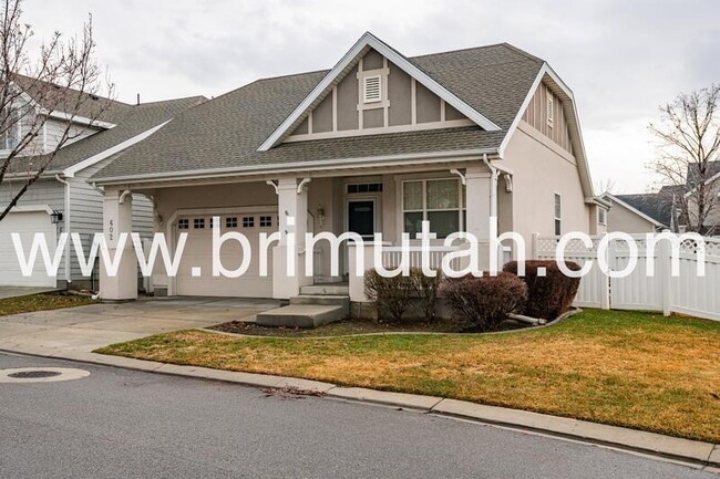 Primary Photo - 602 E Land Rush Dr