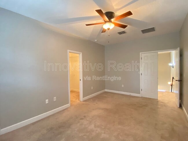 Building Photo - 332 E Kaley St