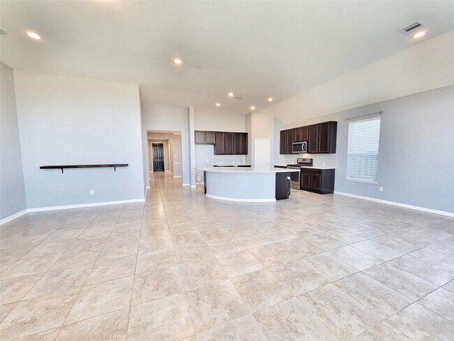 Building Photo - 1618 Cintola Ln