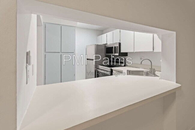 Building Photo - 1236 Pine Ridge Cir W