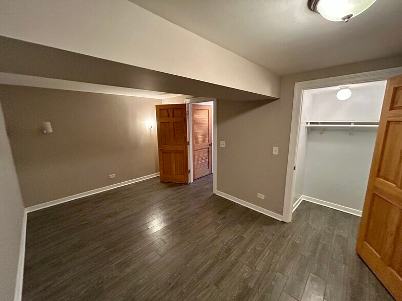 Building Photo - 1140 E Marquette Rd