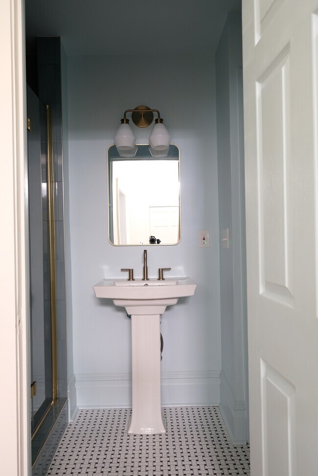 Building Photo - Renovated Historic Home