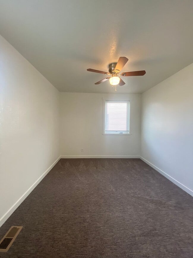 Building Photo - ? Fully Remodeled 1 Bed / 1 Bath Home Near Franklin Park ?