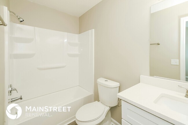 Building Photo - 330 Coral Cir