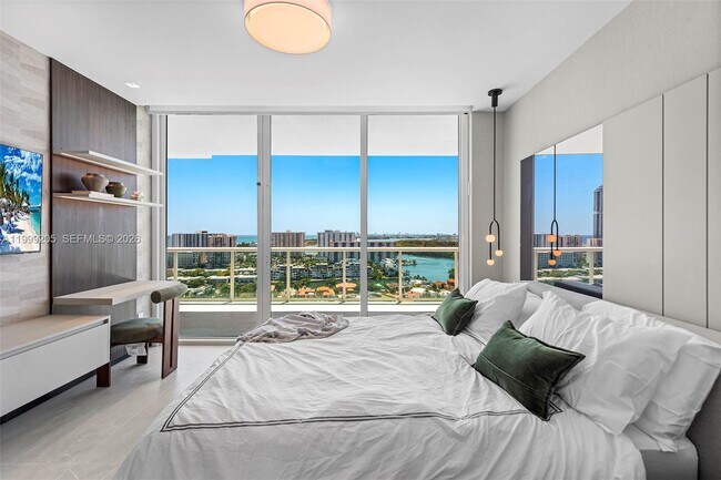 Building Photo - 400 Sunny Isles Blvd