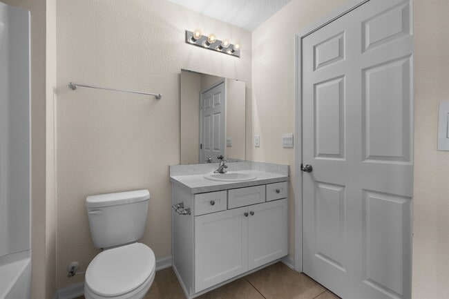 Building Photo - 167 Whispering Brk Dr