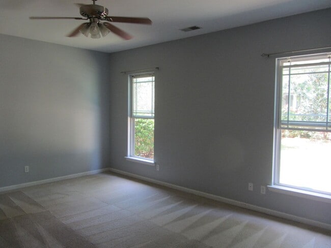 Building Photo - Palmetto Pointe