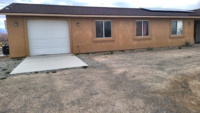 Primary Photo - 1350 W Mesquite Ave