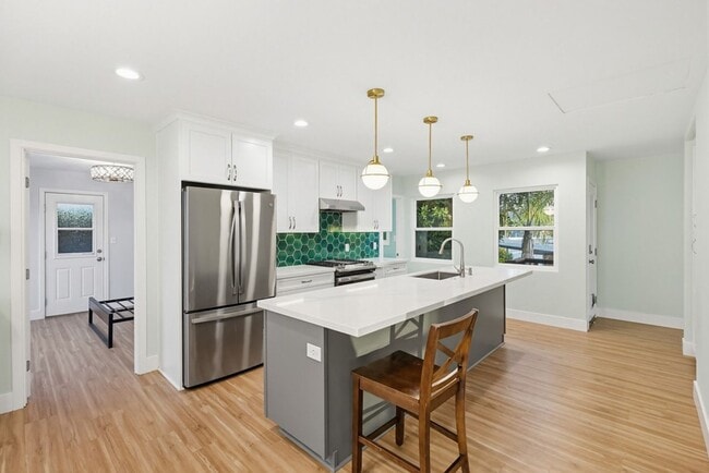 Building Photo - 3 Bedroom Home with Ocean Views in Point Loma