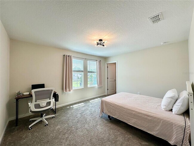 Building Photo - 11168 Robert Frost Dr
