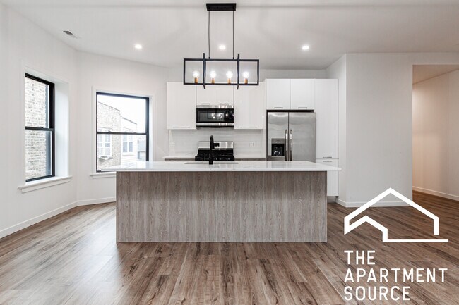 Building Photo - 1426 W Jonquil Terrace