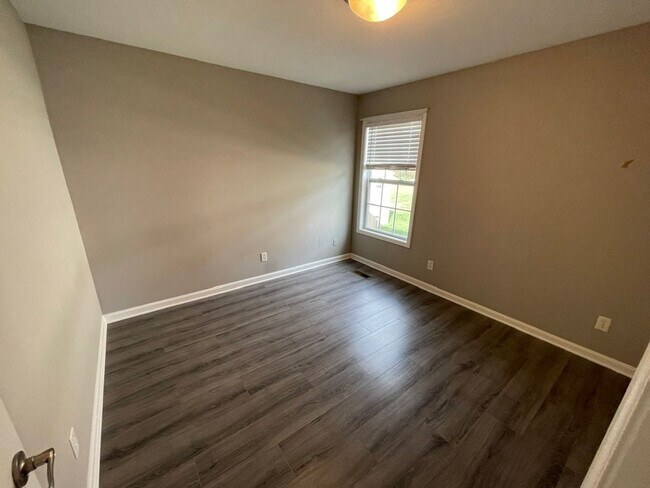 Building Photo - Awesome Home Great Location for Rent