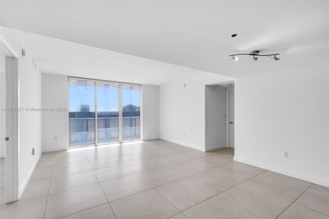 Building Photo - 50 Biscayne Blvd