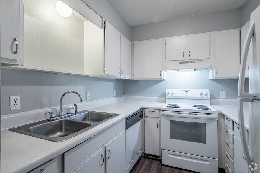 The Avenue 3001 W Wedington Dr Fayetteville AR 72701 Apartment Finder