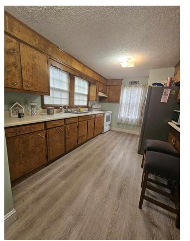 Building Photo - Darling 1 bedroom furnished house