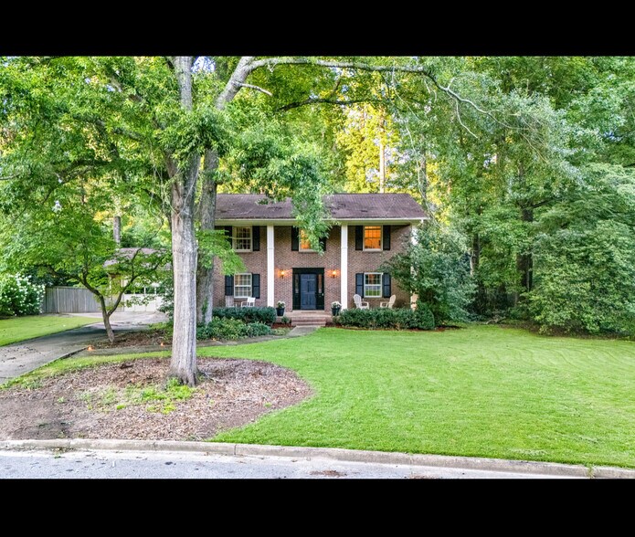 Primary Photo - 129 Carter St