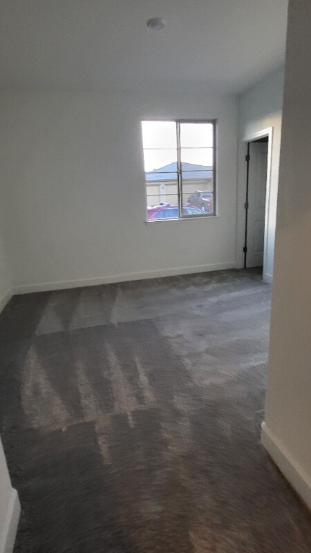 Building Photo - 2024 La Sal Wy