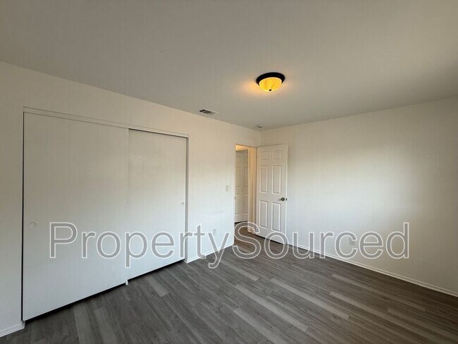 Building Photo - 1944 Hickock Ct