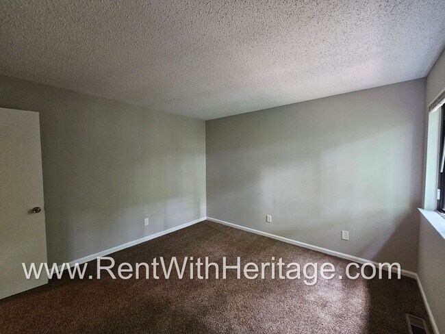 Building Photo - Gorgeous 4bd / 2.5 in Popular Arbor Statio...