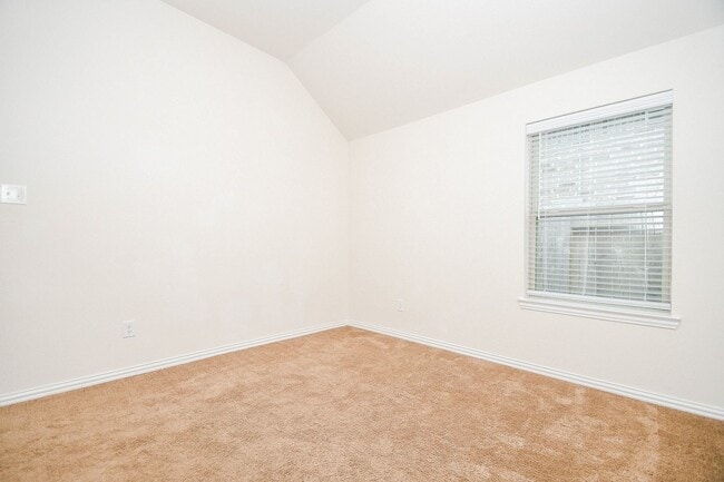 Building Photo - 6142 Thief River Fls Dr